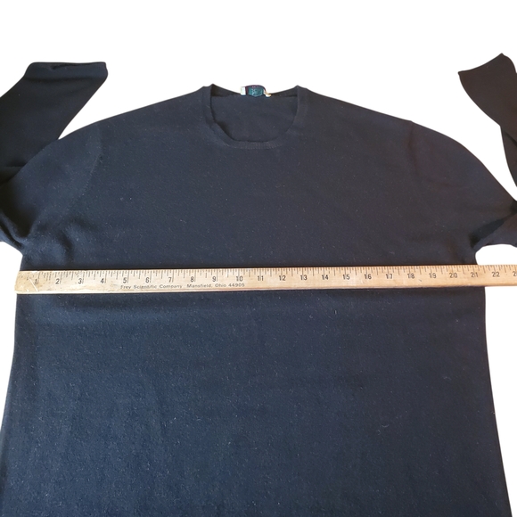 William Lockie Cashmere Crewneck Sweater. Made In Scotland. 44" (LG) Mens. Navy. - Picture 7 of 11